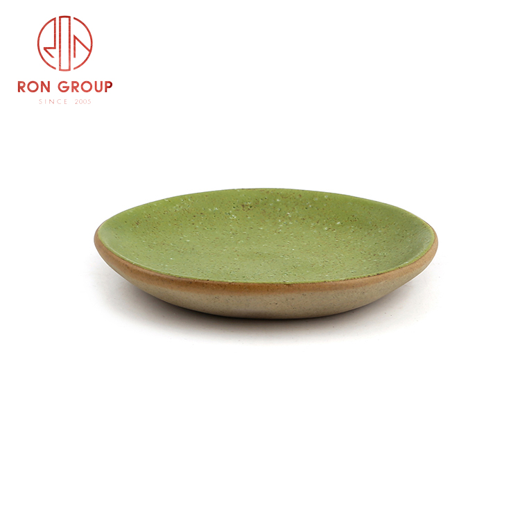 Top selling Asian style ceramic dinnerware set restaurant hotel use ceramic abnormal sauce dish