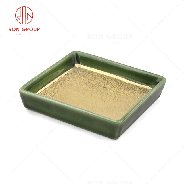 RN0660P00724 Wholesale High Quality Classic Style  Square Plate