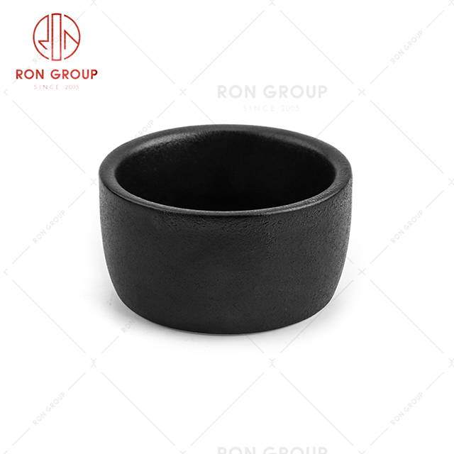 Japanese restaurant tableware hotel frosted drink ware high quality black sake cup