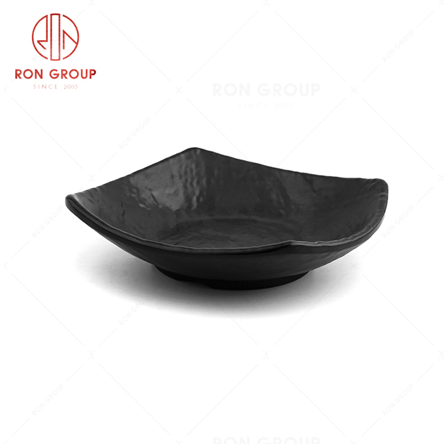 Popular restaurant cutlery party quality tetragonal black plate