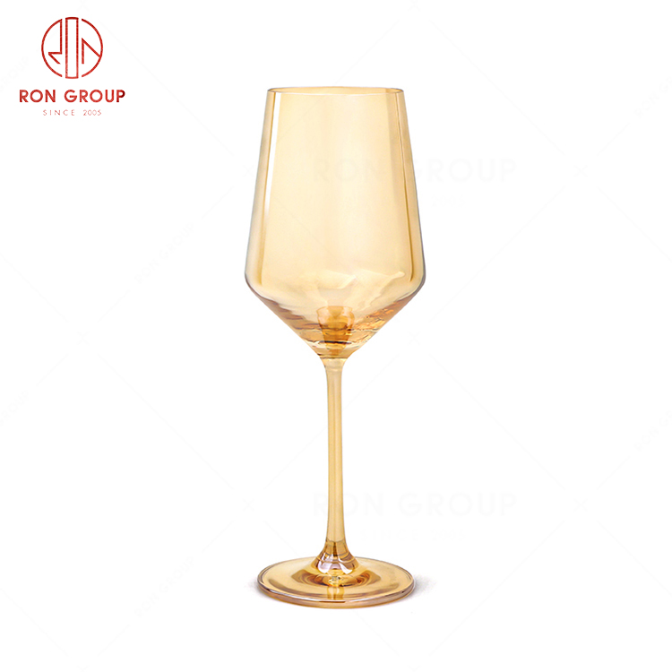 RN0567G00068 Hot Sale Unique Design European Style Glass Amber Goblet