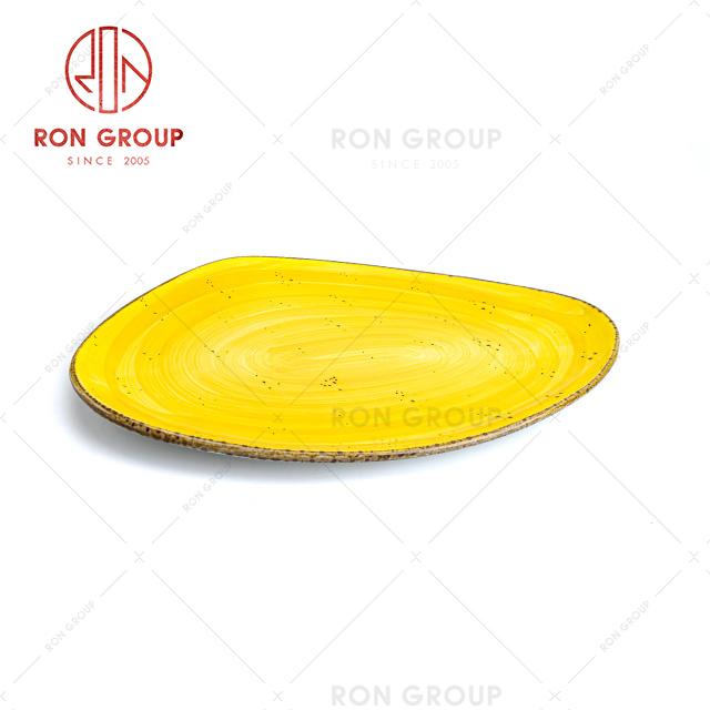 factory supplies restaurant tableware dinner service dish triangle narrow charger plates