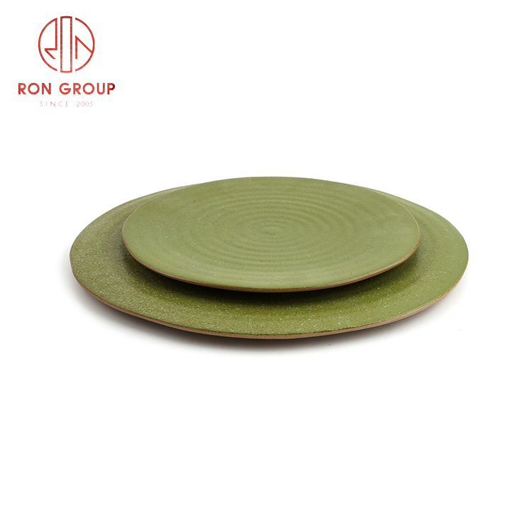 Popular Asian style ceramic dinnerware set restaurant hotel use ceramic water wave abnormal flat plate