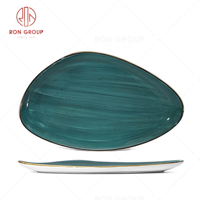 RN0037P03330-36 Wholesale Chip Proof Porcelain Midnight Blue Triangular Narrow Plate