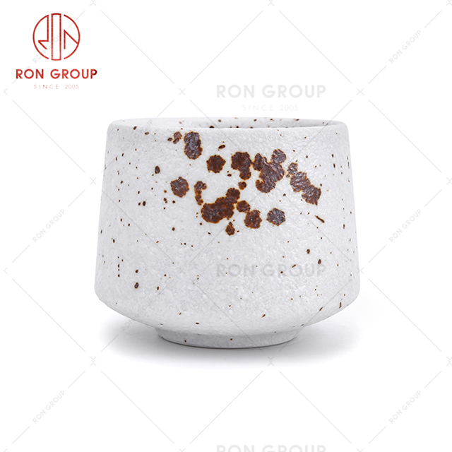 Hand painted spots design ceramic restaurant decoration beautiful tea water cup