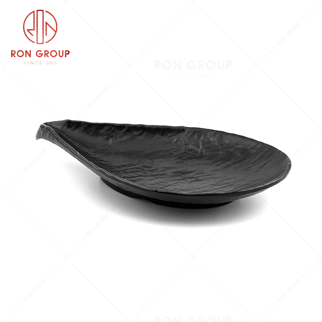 Water-drop shaped restaurant tableware hotel creative plate