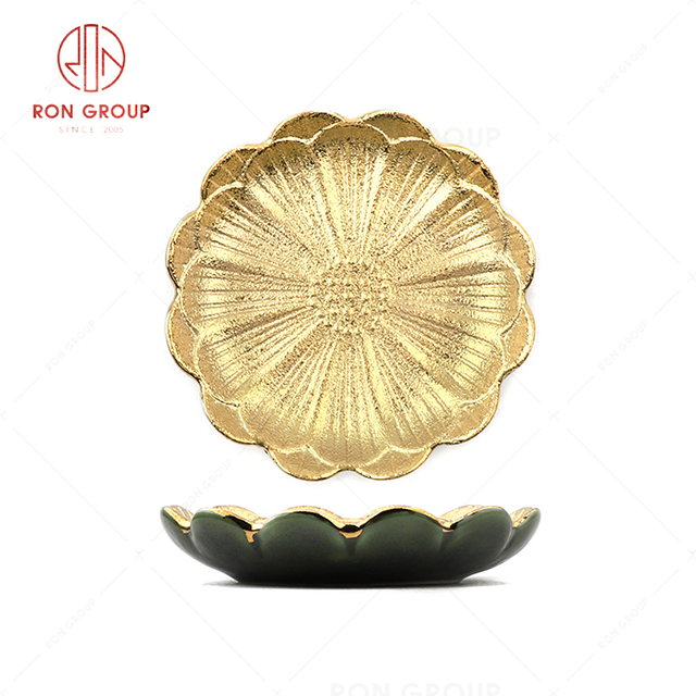 RN0660P00620 Hot Sale Unique Design Exquisite Porcelain Lotus Bowl