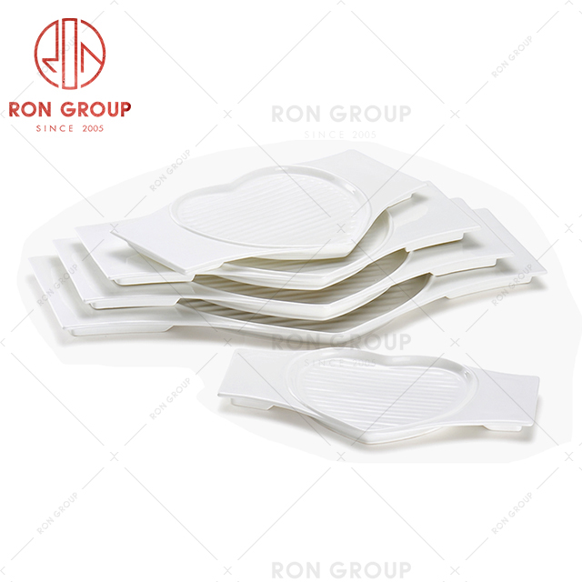 American style Fine restaurant ceramic dishes custom logo plate for wholesaler