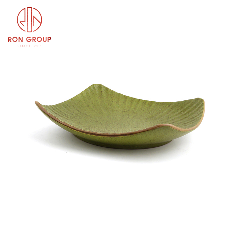 Popular Asian style ceramic dinnerware set restaurant hotel use ceramic blade grain square plate