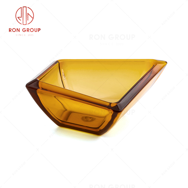 RN0011M02571 Hot Selling Unique Design  Tiangular  Fruit Plate