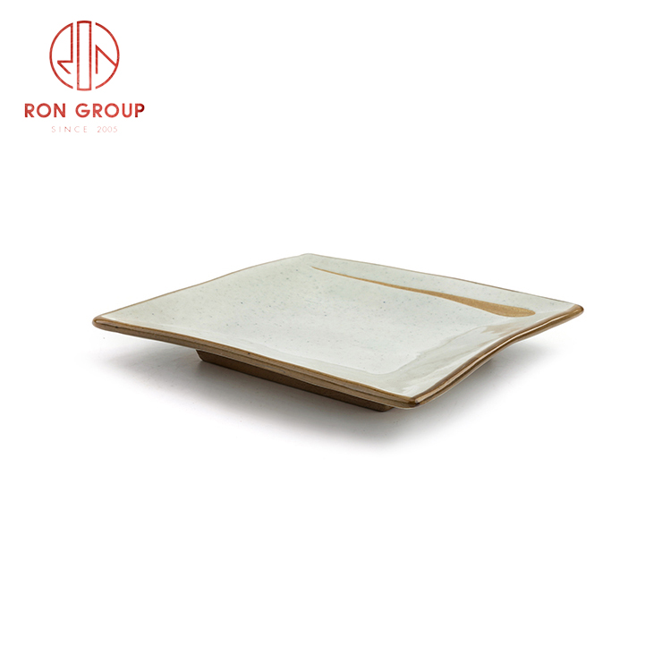 High quality restaurant hotel supplies different size square plate Asian style ceramic dinnerware set