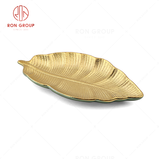 RN0660P00654 Wholesale High Quality Exquisite Ceramic  Banana Leaf Plate